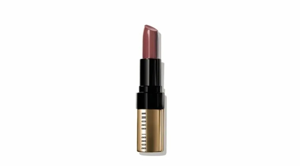 Brown-Toned Nude: Charlotte Tilbury K.I.S.S.I.N.G Lipstick in Nude Romance