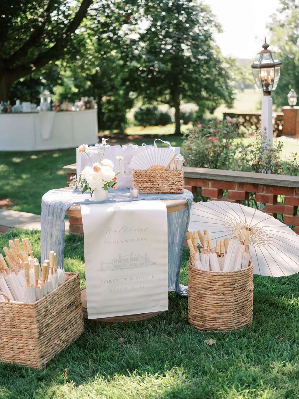 A Charming Confetti Toss Display