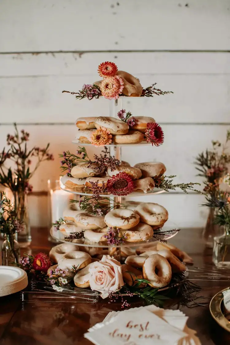 10 Wedding Cake Alternatives