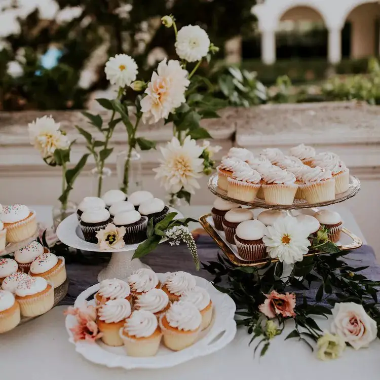 Wedding Macarons