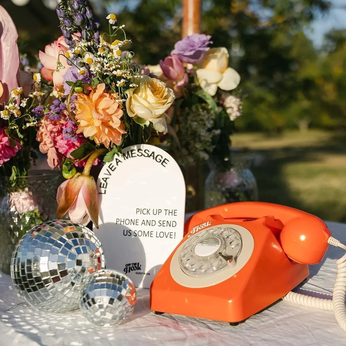 How Do I Set Up An Audio Wedding Guest Book?