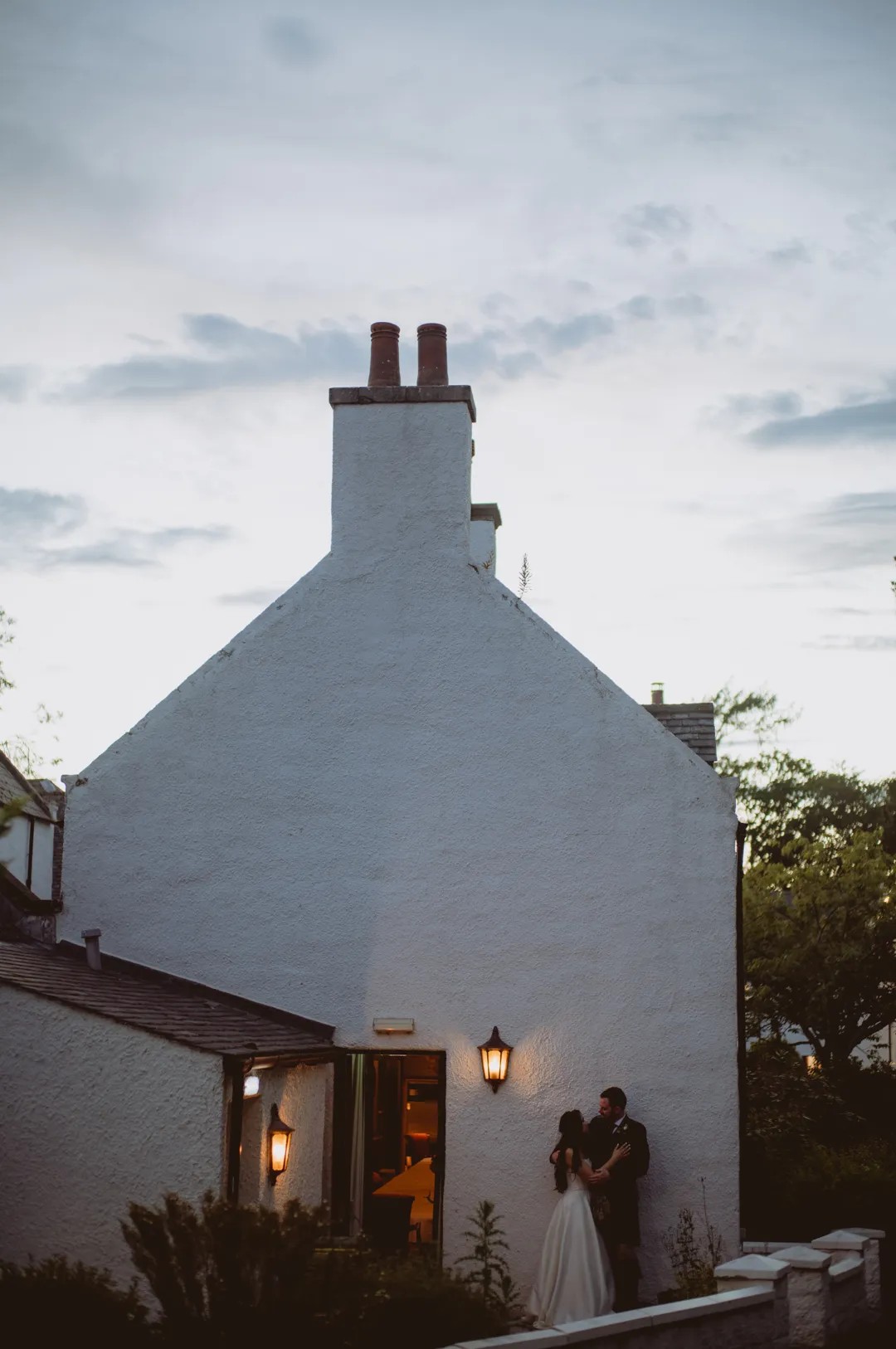 A Rustic, Love-Soaked Day at Vienna Woods Hotel: Jennifer & Kevin