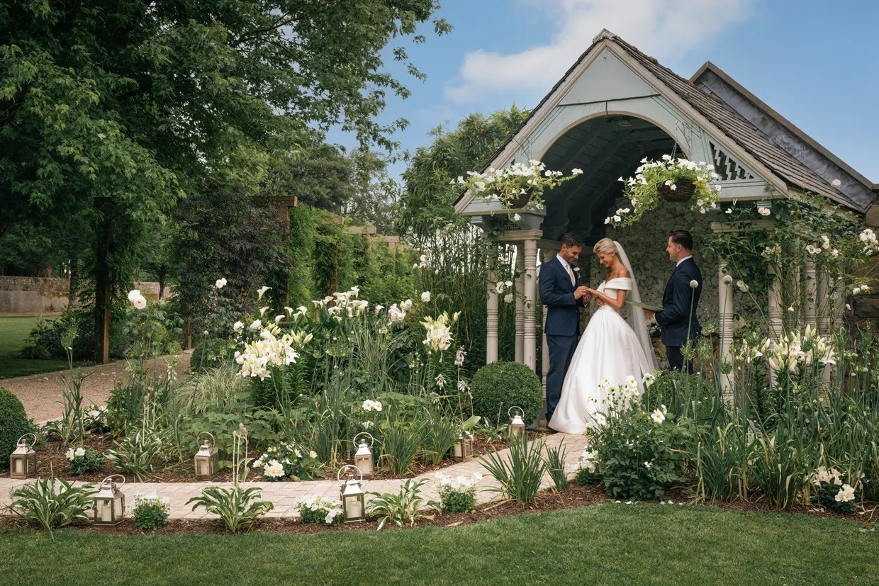 The Vibe at The Johnstown Estate Weddings