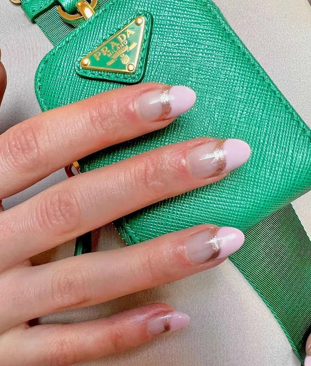 Ros Nails are the Sweetest Summer Look For Brides