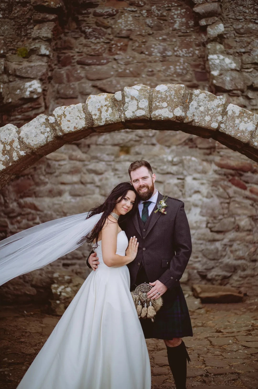 A Rustic, Love-Soaked Day at Vienna Woods Hotel: Jennifer & Kevin